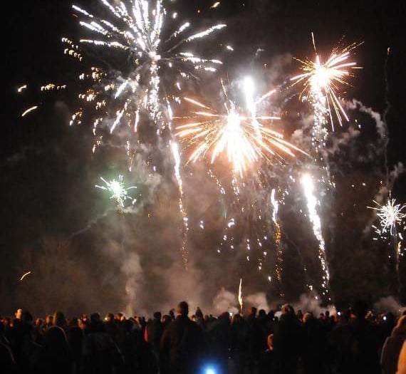 Firework finale pays tribute to Great War