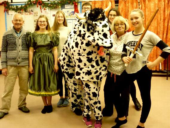 Windmill Players bring variety show to Clanfield hall