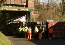 Traffic lights on A325 at Wrecclesham this weekend for bridge works