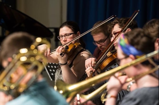 After three successful years at Farnham Maltings, the festival returned to Alton College in 2017 – where Martin Read inspired countless young musicians during his 23 years as head of music