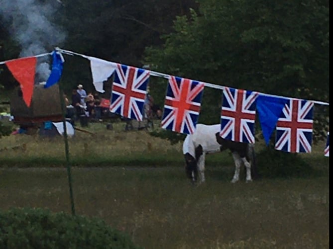 A large number of caravans, both modern and traditional, arrived at Shortheath Common in Frensham on Thursday evening – just days before the village’s Queen’s Jubilee celebration