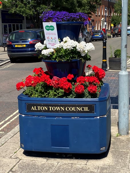 One of the Platinum Jubilee themed planters in Alton High Street, sponsored by Specsavers, July 2022.