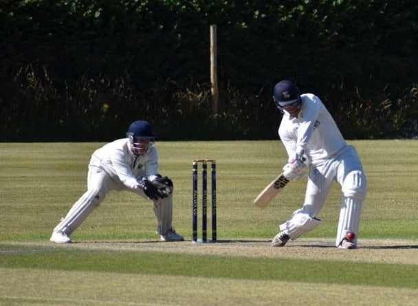 Alton batsman Dan Harris
