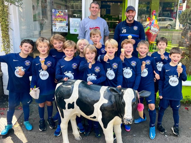 Haslemere Town under-nine Rockets have been sponsored by Dylan’s Ice Cream in Haslemere this season. LEFT TO RIGHT: Rafael Seiler, William Appleton, Wilbur Metcalfe, Noah Watkins, Charlie Niven, Charlie Winkley, Sebastian Stocker, Harry Blackburn, Noah Searle, Reggie Payne, Toby Dowsett, Farren Owen. Behind is Ben Govier (Dylan’s) and Justin Searle (coach)