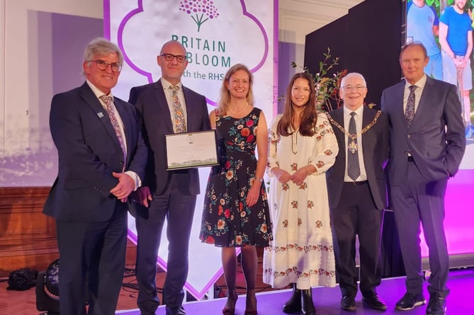 Farnham has again taken home gold in the prestigious invite-only Britain in Bloom awards