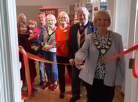 Haslemere mayor opens Cards for Good Causes pop-up shop