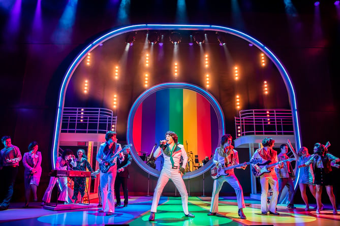 Alex Lodge (centre) and the cast of The Osmonds A New Musical,