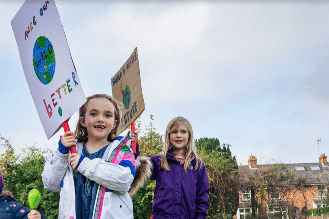 Concerned constituents of all ages gathered at Alton’s Public Gardens on November 12 to ask local MP Damian Hinds to do more about the climate emergency – only Mr Hinds didn’t turn up... Read more in next week’s Herald