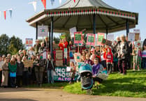 Alton climate protesters send message to MP Damian Hinds