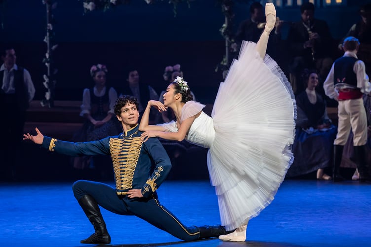 Isaac Hernández and Shiori Kase, Raymonda, English National Ballet.