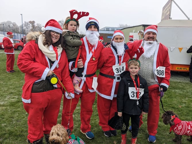 Ian Dawkins (pictured far right) and his Hi-Speed Services team again took part in Phyllis Tuckwell’s Santa Fun Run at the Wavell School in Farnborough last Sunday – and have now agreed to fund ‘better quality’ Santa outfits for next year’s hospice fundraiser!
