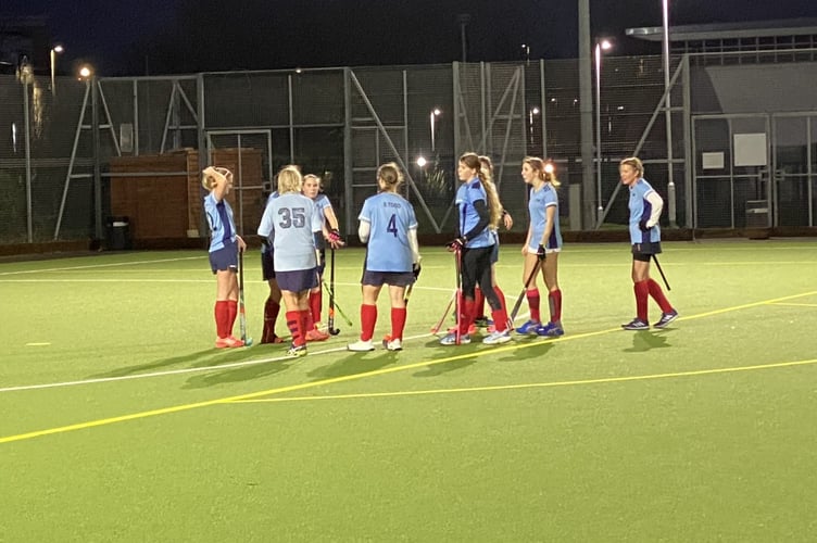 Petersfield Hockey Club's women's second team discuss tactics