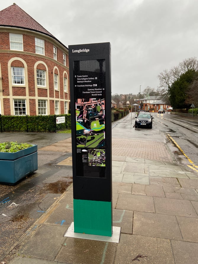 One of the many wayfinding ‘totems’ to pop up in Farnham in recent weeks. These have been installed throughout the town centre by carbon neutral company Trueform, which has installed similar signs elsewhere in Surrey, in Guildford, Woking, Redhill, Dorking, Epsom and Camberley
