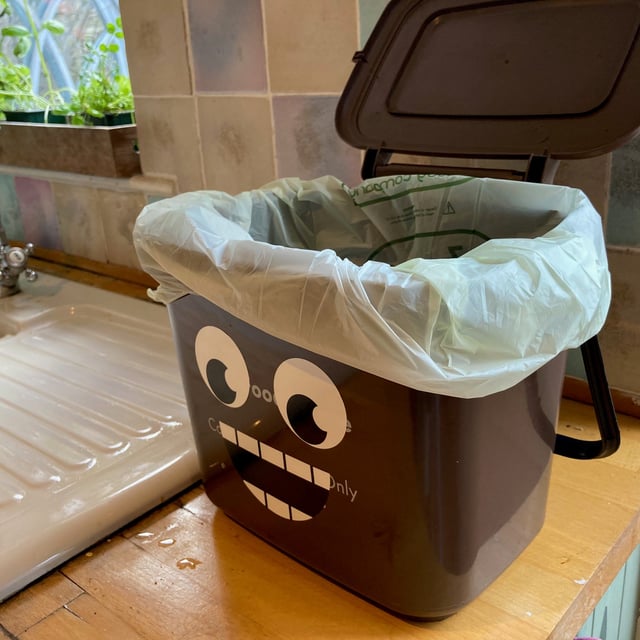 Patience urged over food waste collections