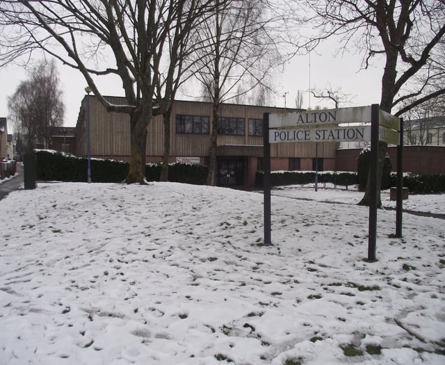 Police may open new front counter in Alton town centre