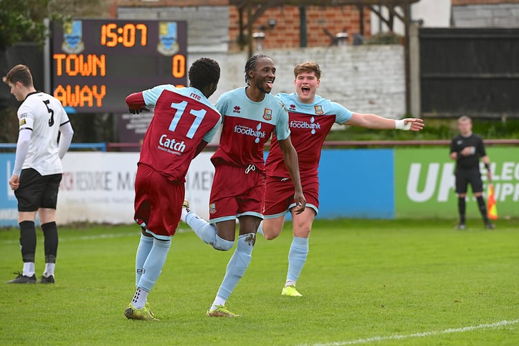 Shamal Edwards celebrates scoring Farnham Town’s opener
