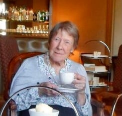 Dot Othen: Tree planted in memory of 'real countrywoman' in Frensham