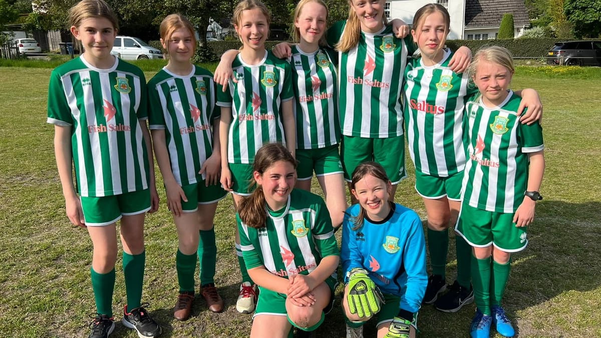 Bourne Blades under14 girls set to step up to 11aside football