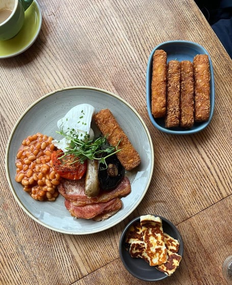 Jack and Alice's 'Big Breakfast'