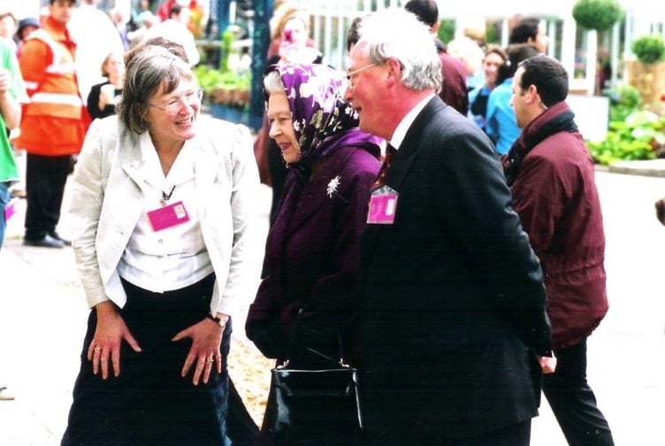 Christopher and Carmen Ashton-Jones pictured with the late Queen