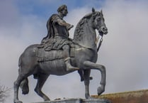 Petersfield's iconic 'King Billy' statue off to London for repairs