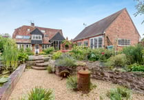 "Unique and charming" barn conversion for sale dates back to 1800s 