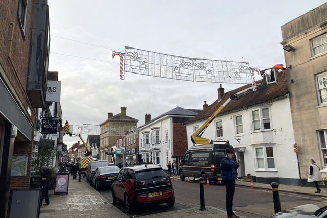 Countdown begins to Big Christmas lights switch on in Petersfield