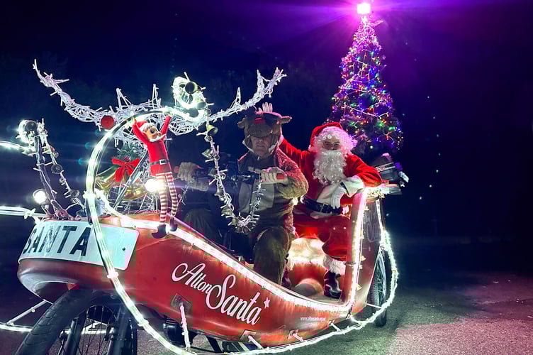 Alton Lions Club Santa Sleigh.