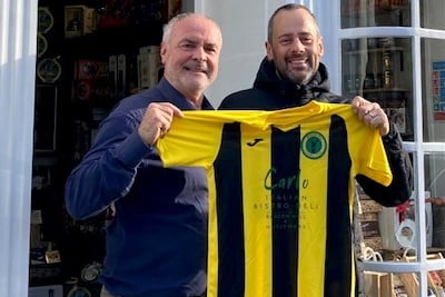 Carlo Italian Bistro-Deli is the new sponsor of Beacon Hill Football Club’s under-ten Radars’ away shirts