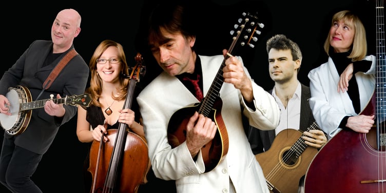 Simon Mayor with Hilary James & Friends.