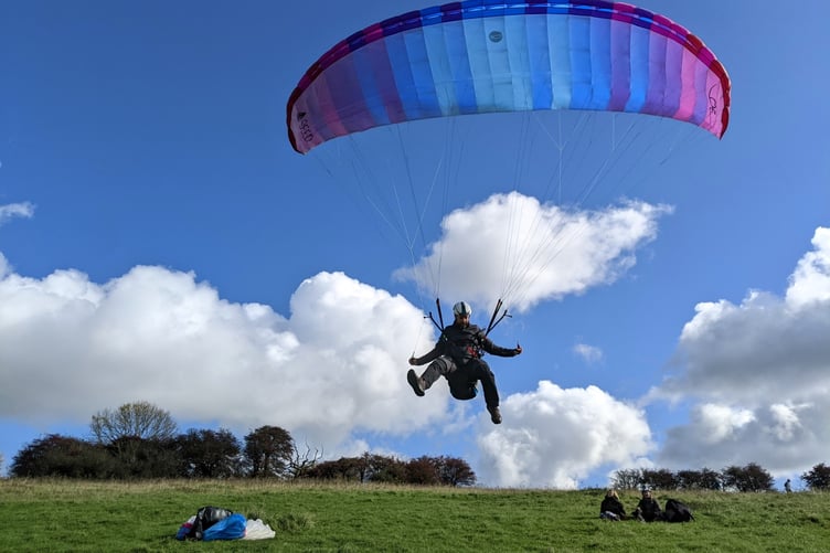 Russell Winters ground handling on Butser Hill