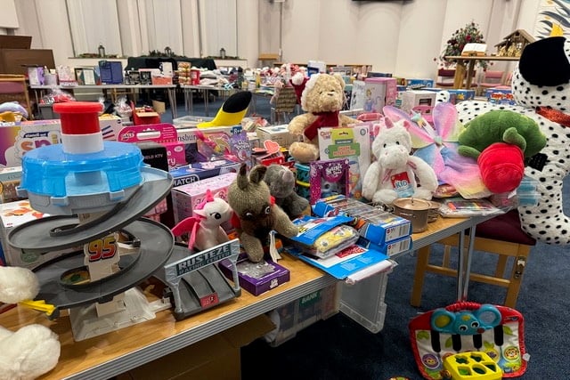 Haslemere Foodbank Christmas Drive