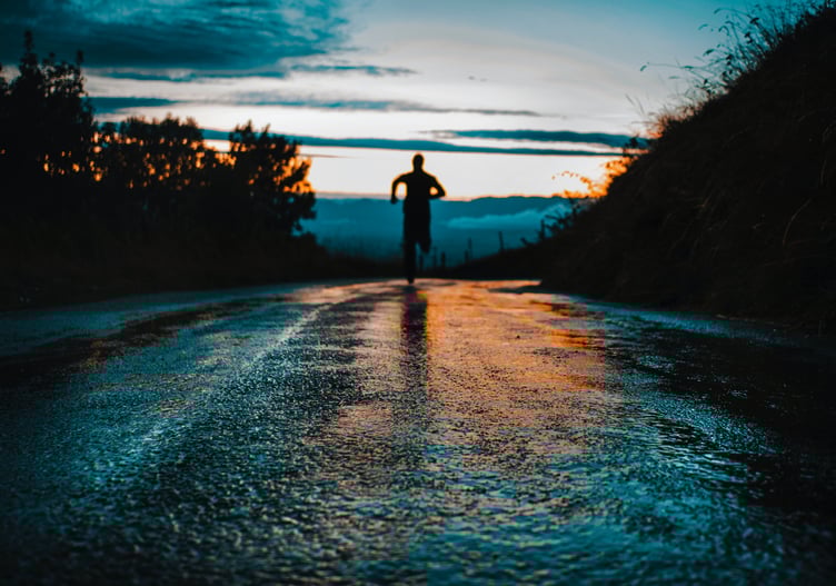 Run France Beaumont Salève Active Vigour Running Road Silhouette Reflection Twilight Dawn Sunset Images & Pictures Rain Outdoor People Images & Pictures Sports Images Brown Backgrounds Gravel Dirt Road Creative Commons Images