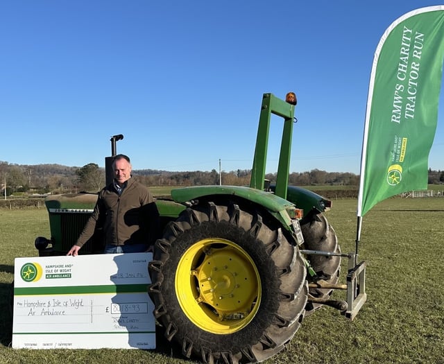 Christmas Charity Tractor Run raises over £8k for Hants air ambulance