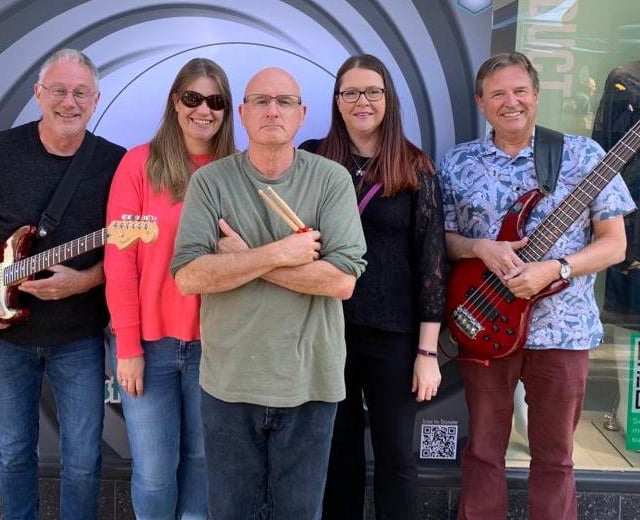 Band X to play The Railway Arms in Alton
