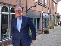 Lib Dem candidate takes MP Damian Hinds to task on economy claims