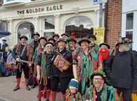 Trip to Portsmouth for first outdoor Alton Morris dance of the season