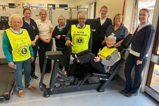 Alton Lions Club presents a lower limb weight machine to Alton Community Hospital, March 2024.