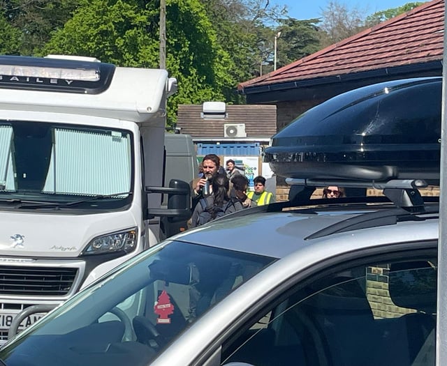 Hollywood actor in paparazzi gripe as film crew takes over Alton