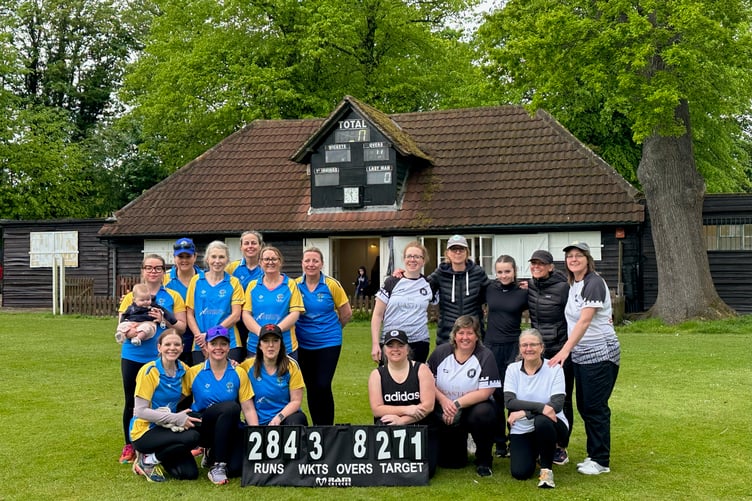 The Farnham and Pirbright women's teams line up for a photo