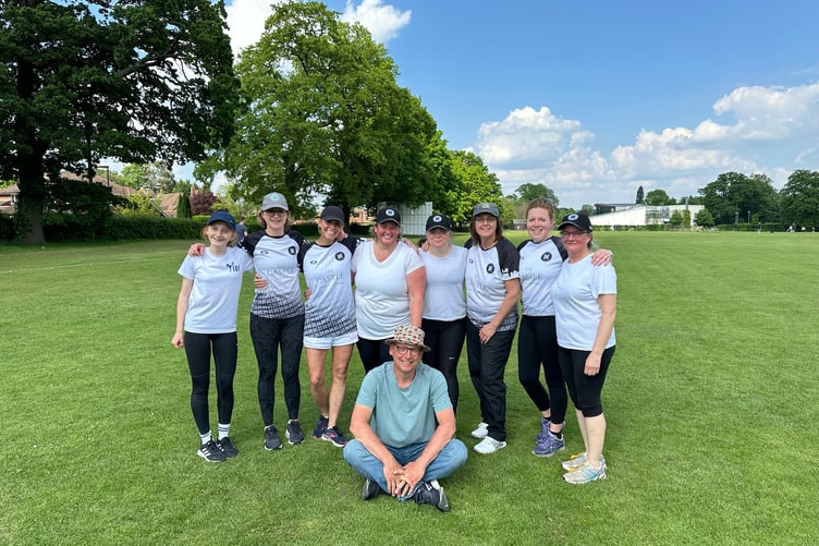 Farnham's women's softball team beat Farncombe Fernettes