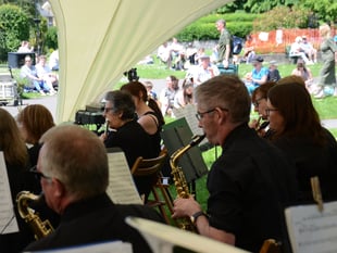 Enjoy picnic and live music in the park at Alton's Community Big Lunch