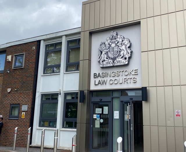 Community order for man who sent inappropriate messages to schoolgirl