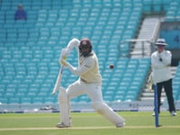Blake shines as Surrey stay ahead