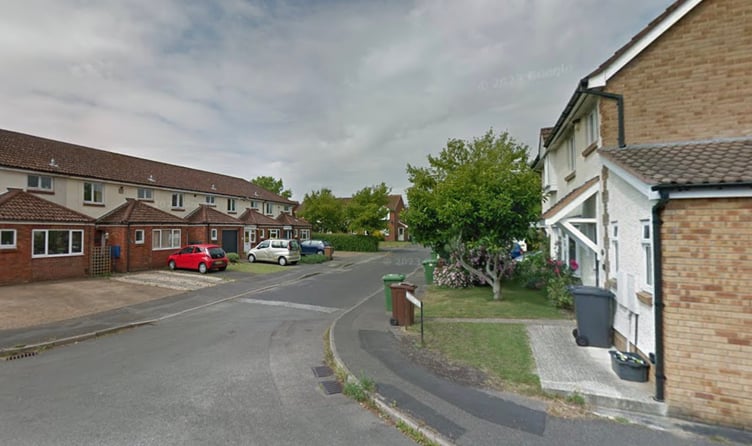 Stonechat Close Drugs Dogs Bomb