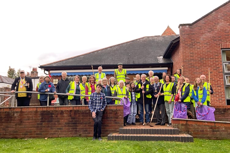 Petersifeld Clean Up for Remembrance 2024