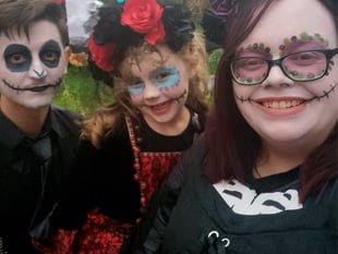 Family's Hallowe'en garden raises more than £200 for charity