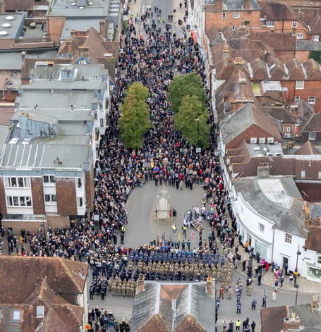 Hundreds turned out for Remembrance Sunday at Petersfield.Photograph By Chris Gorman / Big Ladder. 10th November 2024.