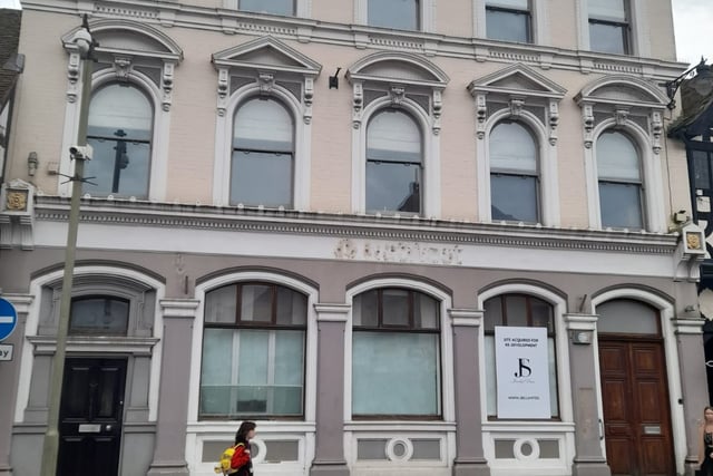 Former NatWest Bank building in Farnham could be converted into flats