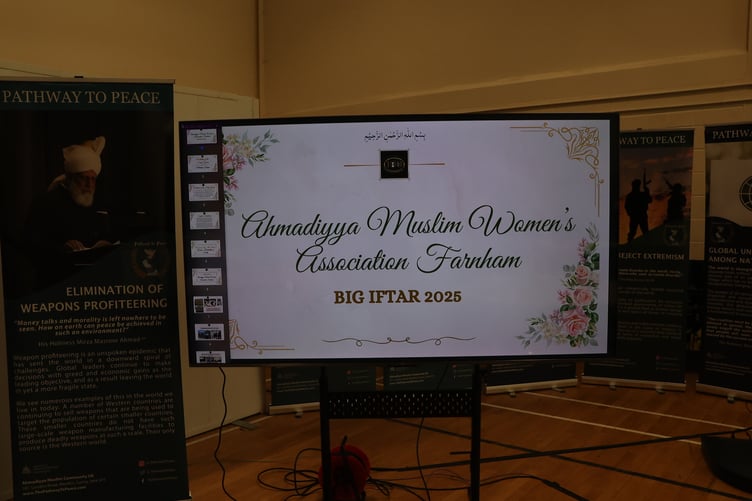 Ahmadiyya welcome sign